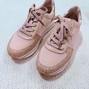 Michael Kors Monique Trainer Blush Logo Platform Sneakers Sz 8.5